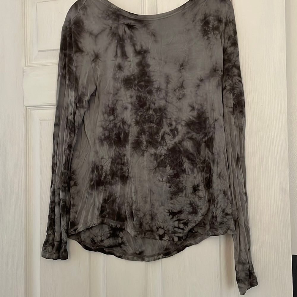 American Eagle shirt